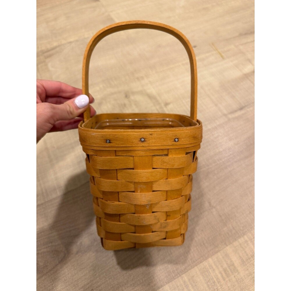 Vintage Longaberger Handwoven Basket 1999 - Small Size
